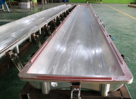 Cetakan Roto ODM Die LLDPE HDPE Plastic Street Barrier Mold